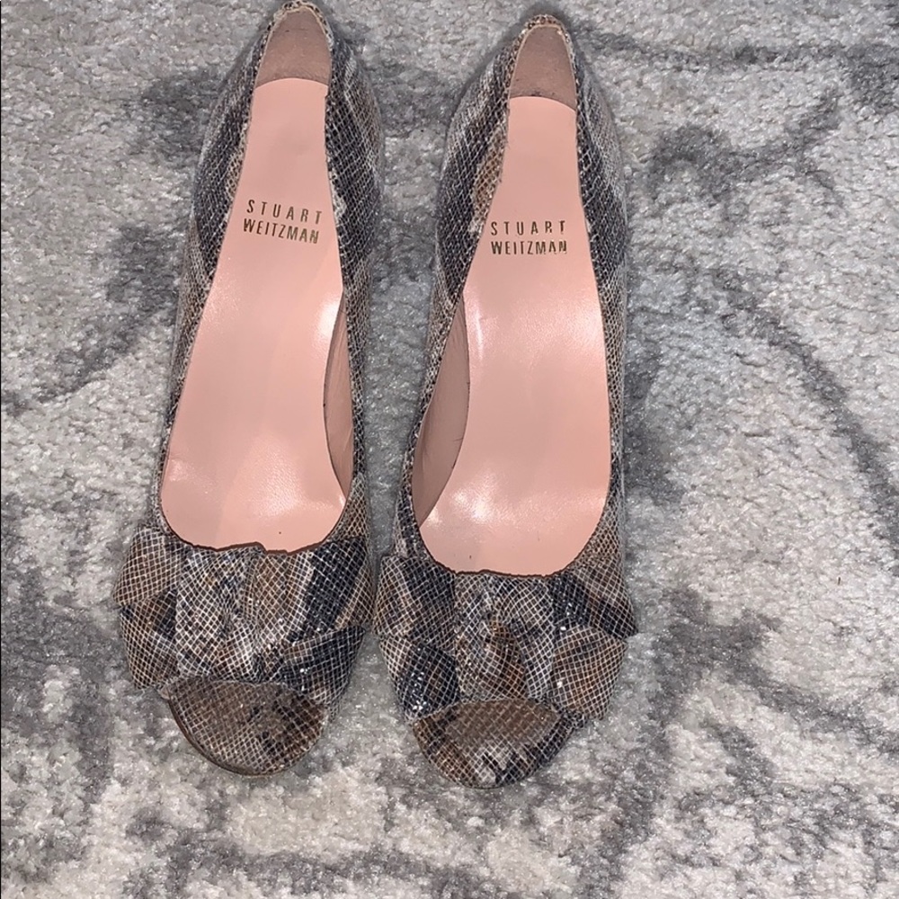 Stuart Weitzman leather snakeskin heels